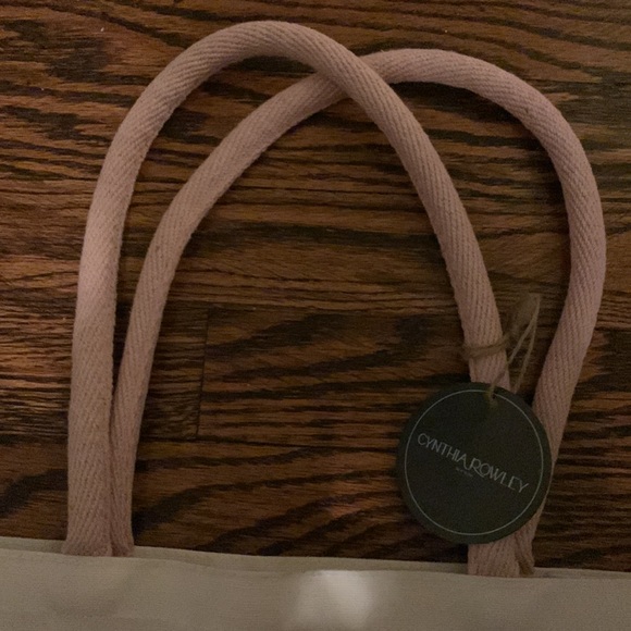 Cynthia Rowley Tote Bridal - Picture 3 of 3